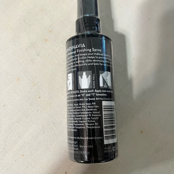 SKINDINAVIA MAKEUP SETTING SPRAY FOR OILY SKIN - Picture 3 of 3